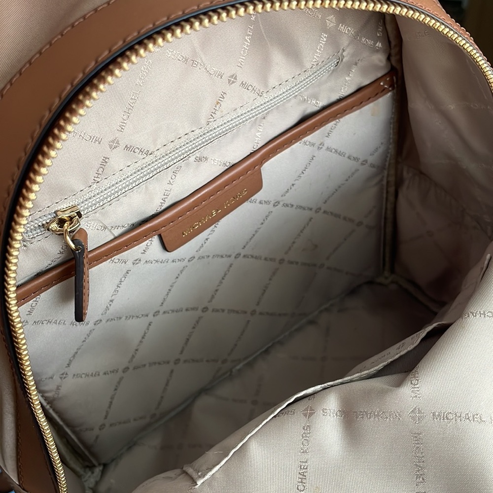 MK back pack - Picture 4 of 4